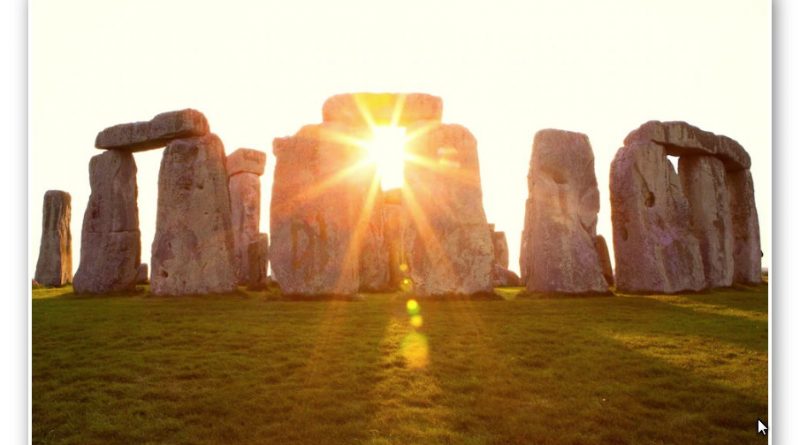 (Stone me – the druids are looking the wrong way on Solstice day)