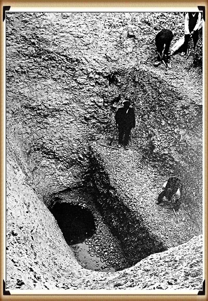 1914 Avebury Excavation had to stop as it hit the water table - Avebury Ditch