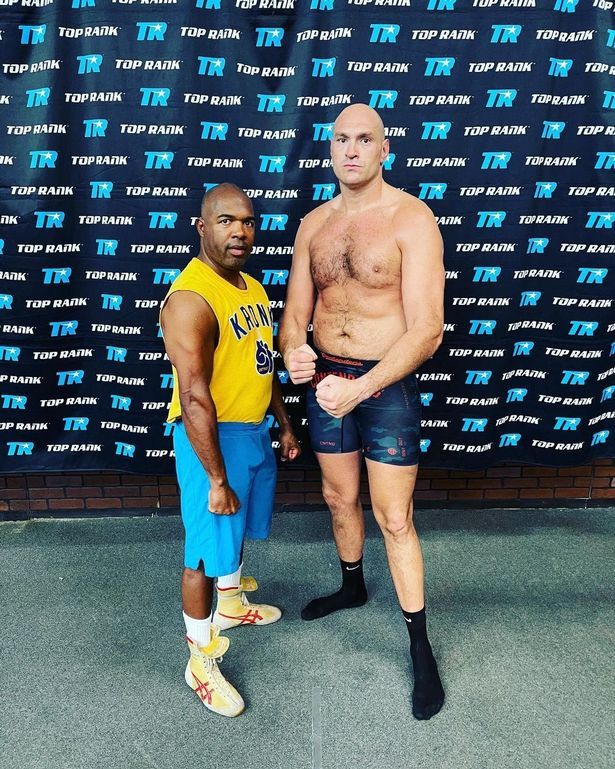 Tyson Fury – 6’ 9” – 300 to 480 lbs